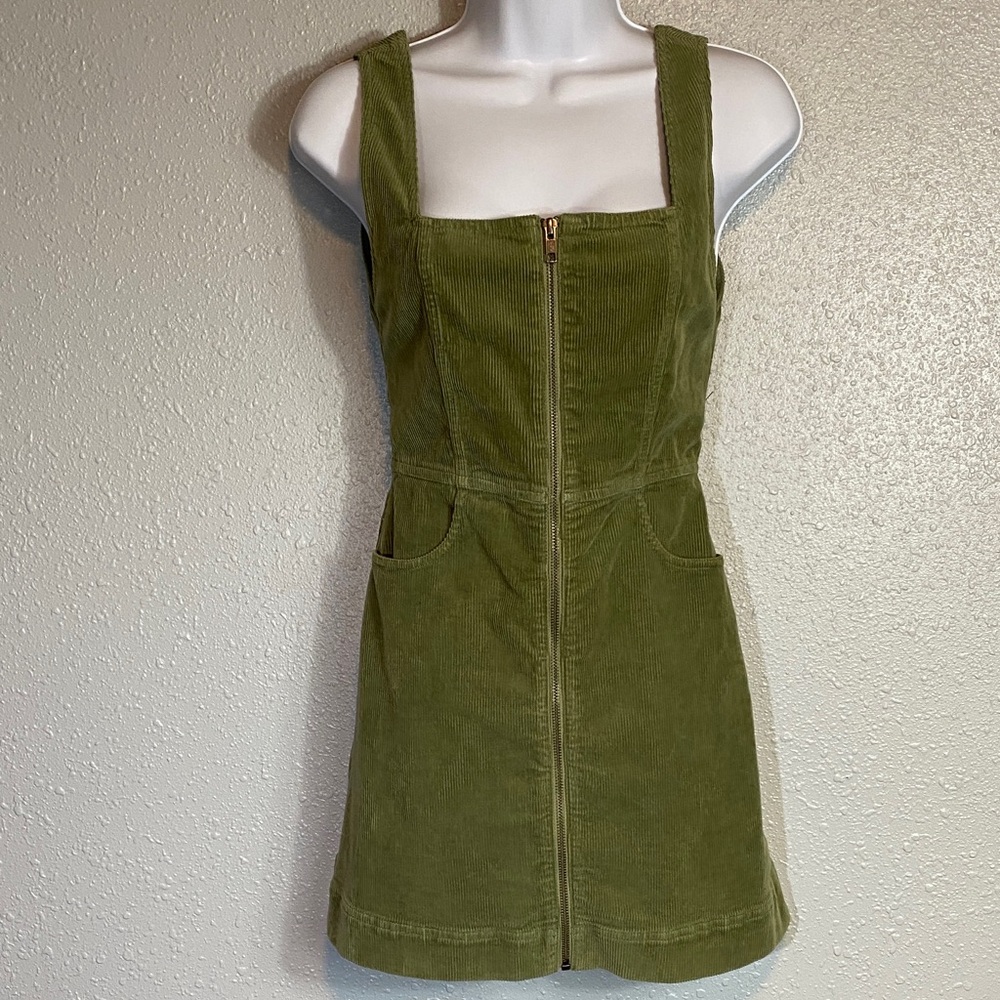 Alice + Olivia Green Corduroy Mini Dress - Picture 2 of 8